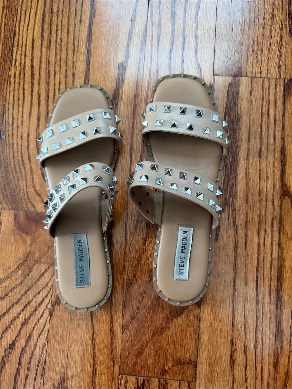Steve Madden Tan Pyramid Stud Slide Sandals